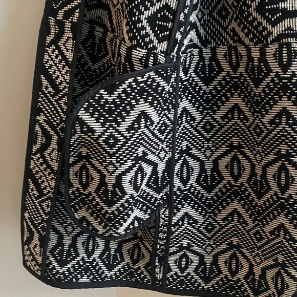 Marks & Spencer Geometric Black and White Blazer (small) - Picture 9 of 14